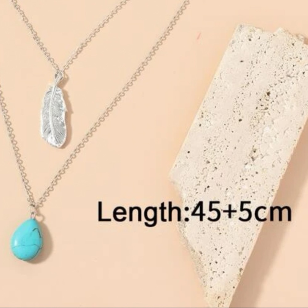 3 LAYERED TURQUOISE NECKLACE - Picture 2 of 6